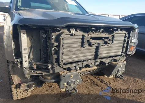 2017 Chevrolet Silverado 1500 1Lt из США, поврежденный, VIN 1GCUKRECXHF170944